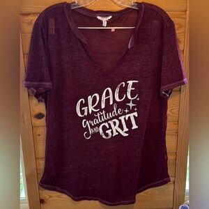 Maurices Grace Gratitude Grit Women's Maroon Short Sleeve Top Size L
